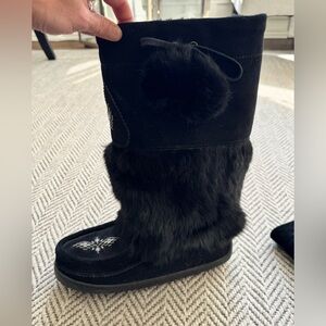 Black Fur-Trimmed Women's Boots